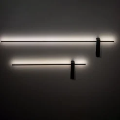 LED-væglampe Motive L, 120 cm bred, sort, metal