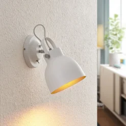 Lindby Adirta metalvæglampe i hvid