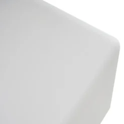 Lindby Akku-LED-udendørslampe Cubara, RGB, terning, plast