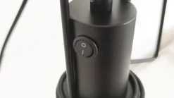 Lindby bordlampe Tharion, sort, metal, Ø 15,4 cm