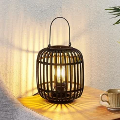 Lindby Canyana bordlampe, sort, rattan, 27 cm høj