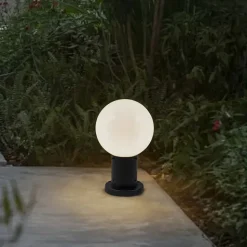 Lindby Dangan sokkellampe, hvid, højde 32 cm, glas, metal