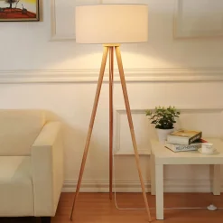 Lindby gulvlampe Charlia, hvid, træ, højde 150 cm