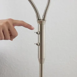 Lindby gulvlampe Gwendolin, 160 cm, nikkelfarvet, 2 lyskilder.