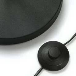 Lindby gulvlampe Karoli, sort, 156 cm, metal, fleksibel arm