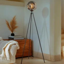 Lindby gulvlampe Valentina, E27, røggrå, glas, 150 cm