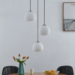 Lindby hængelampe Jurian, Ø 32 cm, 3 lyskilder, nikkel/opal, glas