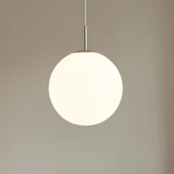 Lindby hængelampe Marike, Ø 40 cm, hvid, glas, kugle, E27