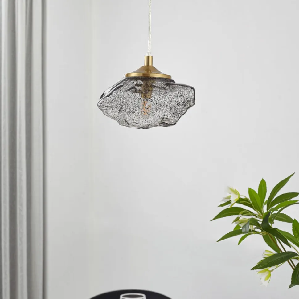 Lindby hængelampe Piatra, røg/messing, glas, Ø 16 cm, G9