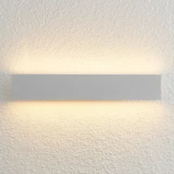 Lindby Ignazia LED-væglampe, 47 cm, hvid, metal, op/ned