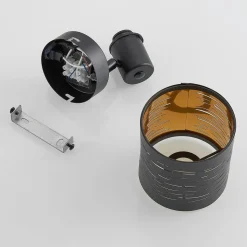 Lindby Iolyn væglampe med kontakt