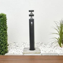 Lindby Lanea LED-vejlampe, 60 cm, sort, sensor, IP44