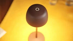 Lindby LED-bordlampe Arietty, brun, dæmpbar, IP65