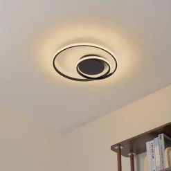 Lindby LED-loftlampe Kyron, sort, aluminium, dæmpbar, Ø45cm