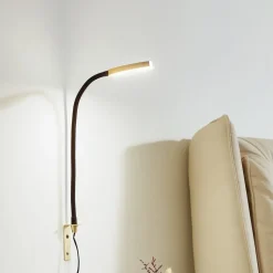 Lindby LED-læselampe Flexola, guld, rund, metal, stik