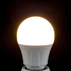 Lindby LED-pære, E27, 11 W, opal, 3.000 K, sæt med 10 stk