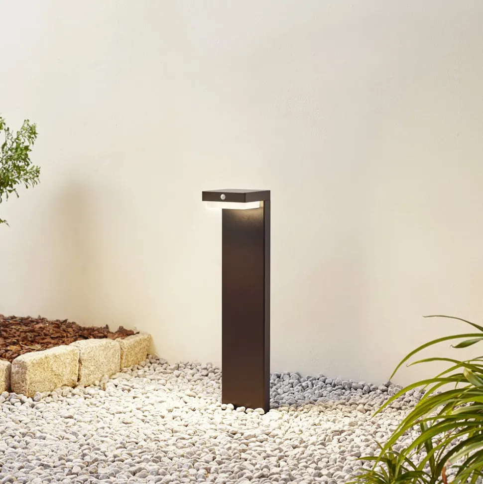 Lindby LED-sokkellampe Eleazar, sort, aluminium, sensor