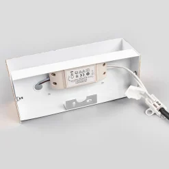 Lindby LED-væglampe Quentin, 23 cm bred, guldfarvet, metal