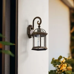 Lindby udendørs væglampe Adelisa, guld antik, aluminium, højde 39 cm