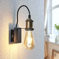 Lindby væglampe Aurella, højde 16 cm, antik messing, metal