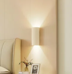 Lindby væglampe Colja, rund, højde 30,5 cm, gips, beige