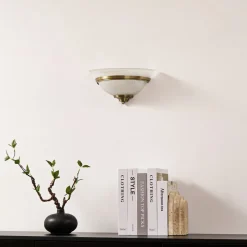 Lindby væglampe Irimia, 31 cm, antik messing, glas