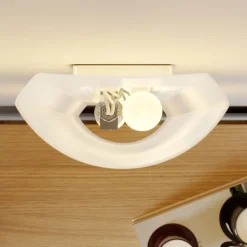 Lindby væglampe Ophelia, højde 39 cm, hvid, glas