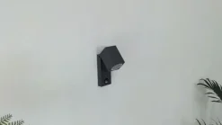 Lindby væglampe Othil, sensor, antracit, metal, IP44