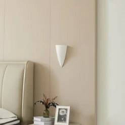 Lindby væglampe Pascali, højde 42 cm, hvid, gips