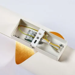 Lindby væglampe Vanni, hvid/guld, metal, højde 52 cm