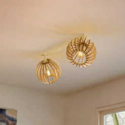 Loftlampe Paz hvid trælameller-kugler, 2 lyskilder.