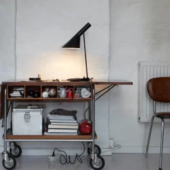 Louis Poulsen AJ - designer bordlampe, sort