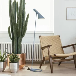 Louis Poulsen AJ design-gulvlampe blågrå