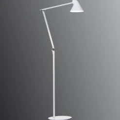 Louis Poulsen NJP LED-gulvlampe 2.700 K, hvid