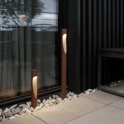 Louis Poulsen vejlampe Flindt, 930, corten 70 cm base 24 V