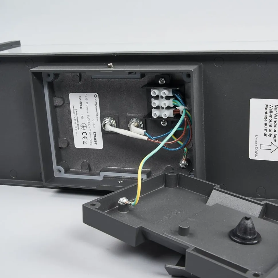 Lucande Annalea udendørs væglampe, 40 cm, 2 lyskilder, IP54