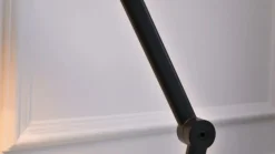 Lucande bordlampe Silka, sort, metal, 93,5 cm høj