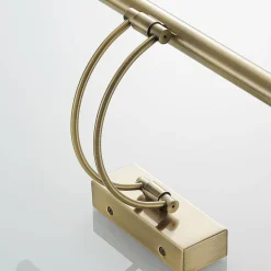 Lucande LED-gallerilampe Dimitrij, buet, messing, metal