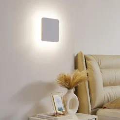 Lucande LED-væglampe Elrik, hvid, 22 cm høj, metal