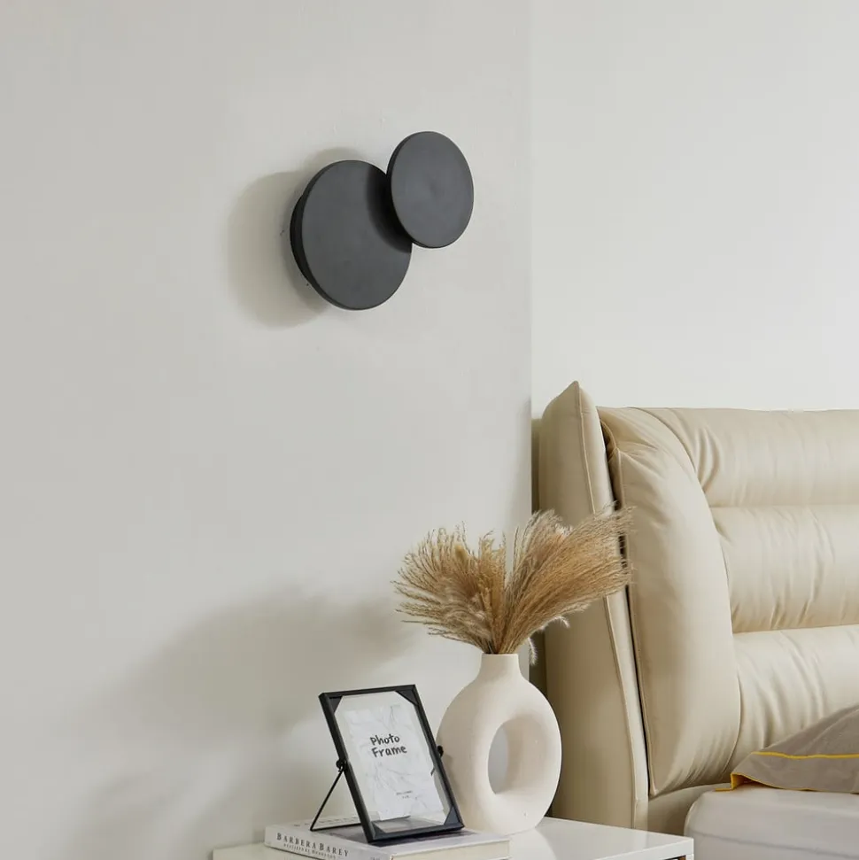 Lucande LED-væglampe Elrik, sort, 20 cm høj, metal