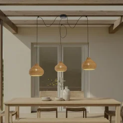 Lucande udendørs hængelampe Taniola, 3 lyskilder, beige, rattan, IP44