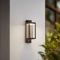 Lucande udendørs LED-væglampe Ferdinand, rust, sensor, IP54