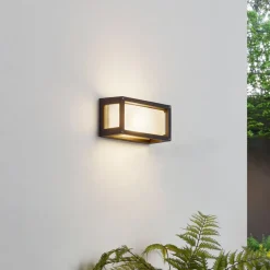 Lucande udendørs væglampe Aurelien, grå, metal, 12,5 cm, IP54