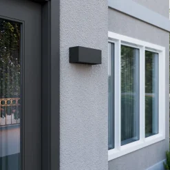 Lucande udendørs væglampe Bente, antracit, bredde 25 cm, IP54