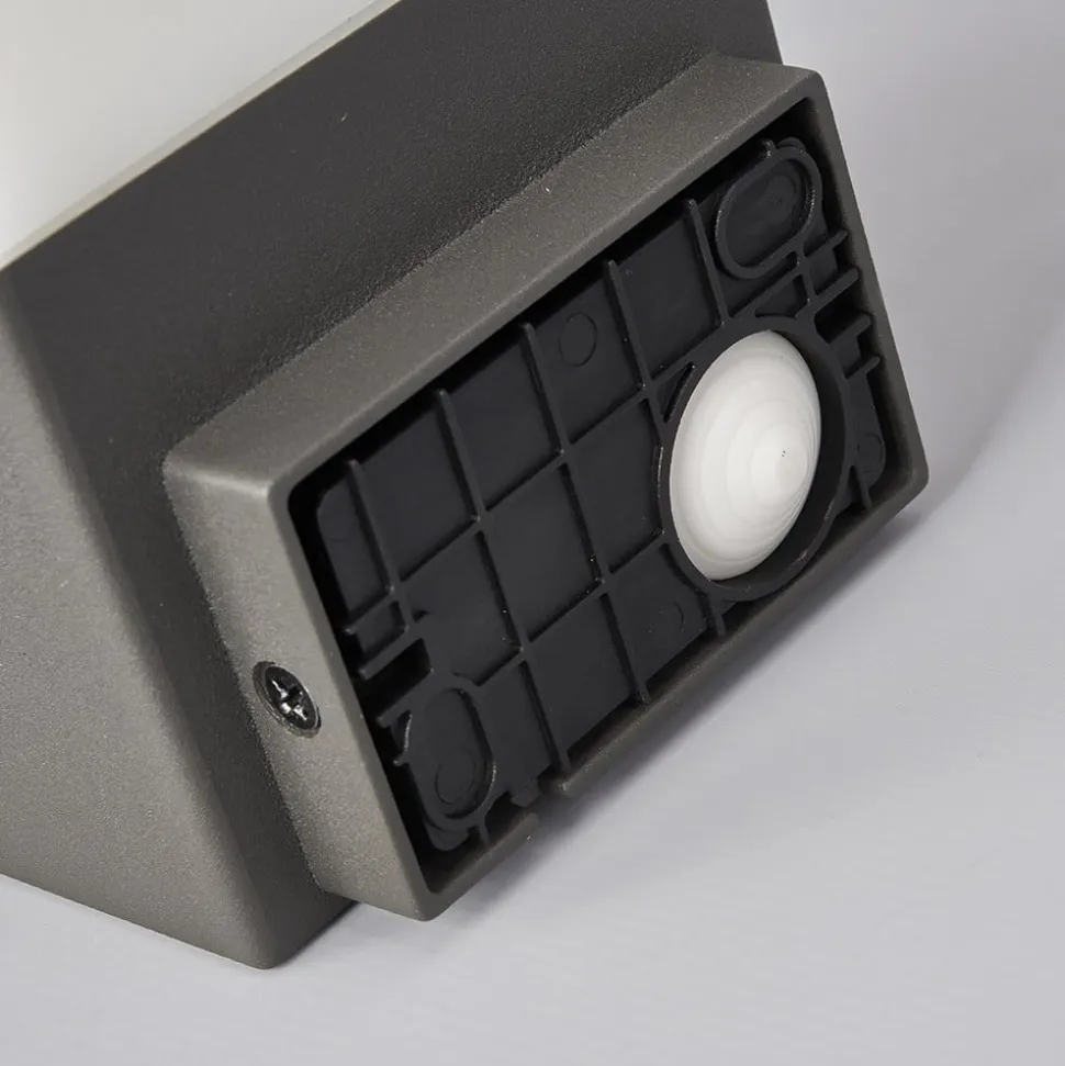 Lucande udendørs væglampe Kiran, grå, metal, IP44, E27