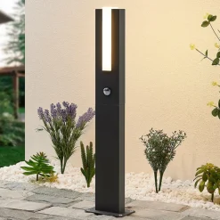 Lucande Virgalia LED-vejlampe, bevægelsessensor, 65 cm, IP54