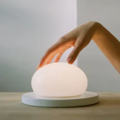 MARSET Bolita LED-bordlampe, kan dæmpes, hvid