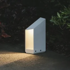 MARSET LED-sokkellampe Domus, højde 26 cm, hvid, aluminium