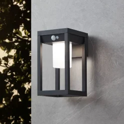 Martano udendørs LED-væglampe, solcelle, sensor