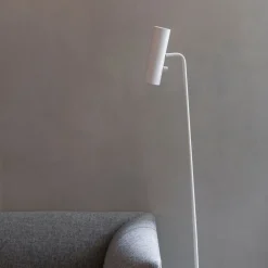 MIB 6 gulvlampe med GU10-fatning, hvid